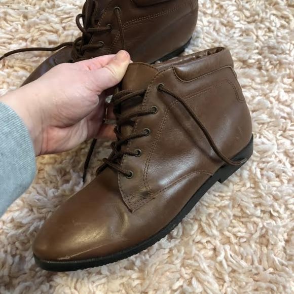 Vintage Dane XX Brown Ankle Tie-Up Boots - Picture 2 of 8